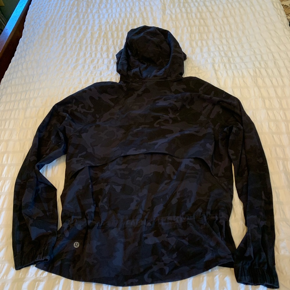 Women's Lululemon Camo Jacket Size Small